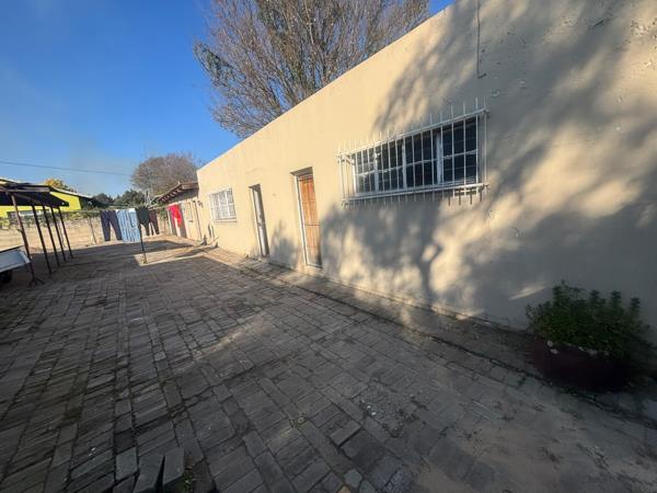 9 Bedroom House