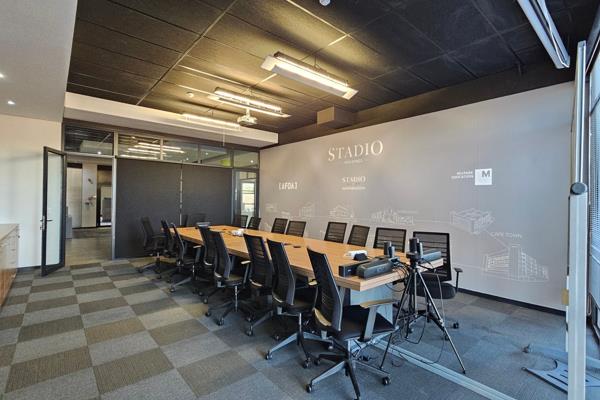 765 m² Commercial space