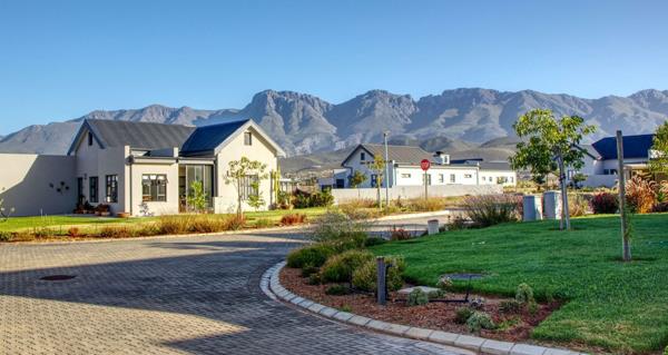 306 m² Land