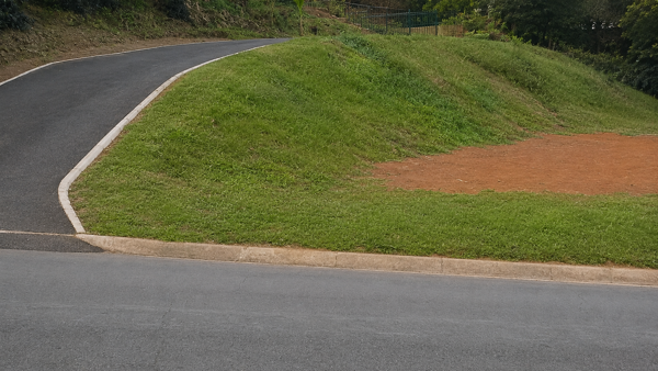 471 m² Land