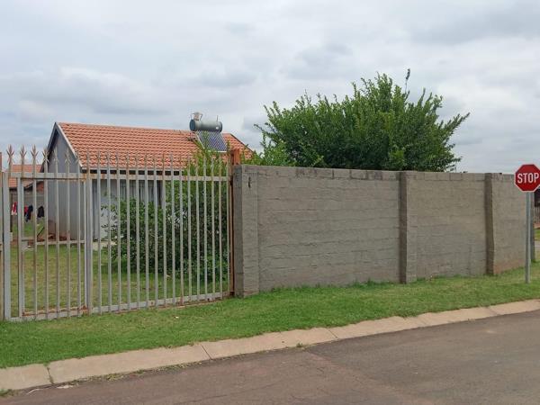 2 Bedroom House