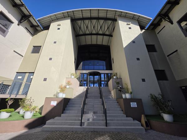 222 m² Commercial space