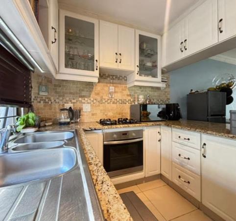 2 Bedroom Townhouse