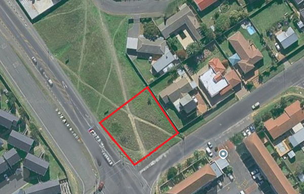 946 m² Land