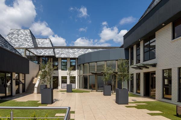 263 m² Office Space