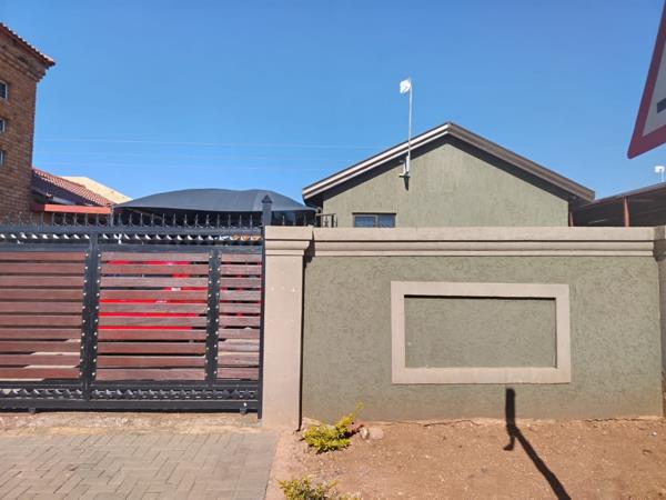 2 Bedroom House