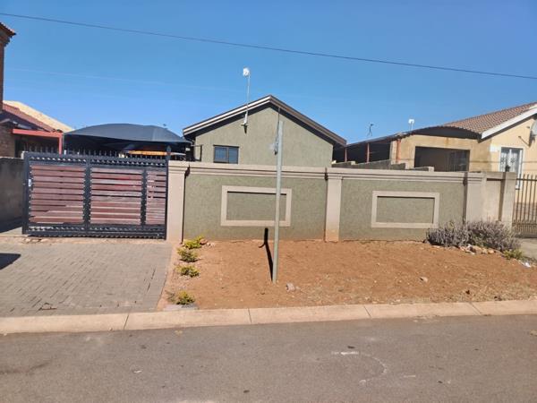2 Bedroom House