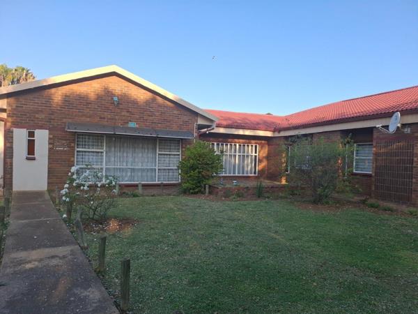 12 Bedroom House