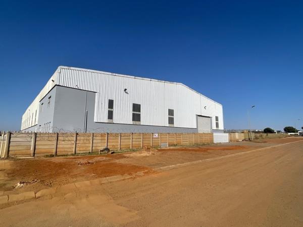 1 600 m² Industrial space