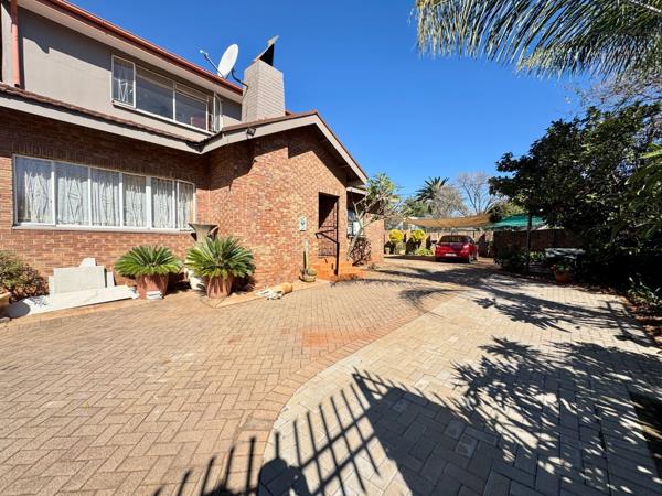 5 Bedroom House