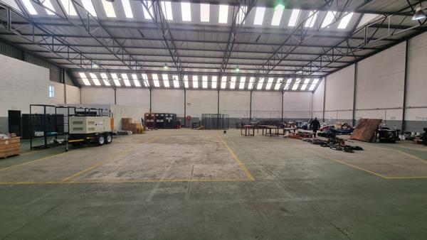 1 040 m² Industrial space