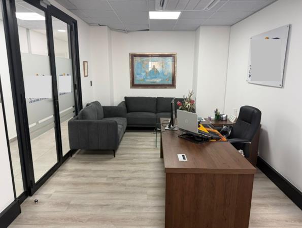 151 m² Office Space
