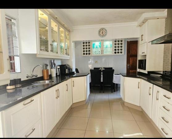 7 Bedroom House