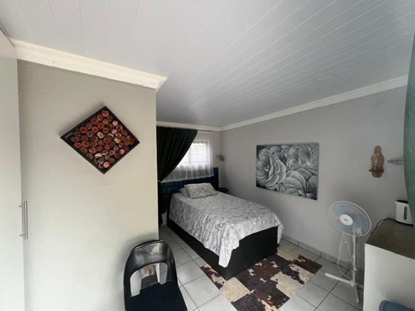 1 Bedroom House
