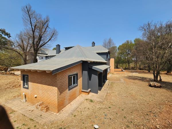 6 Bedroom House