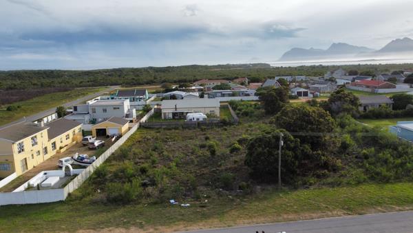 1 179 m² Land