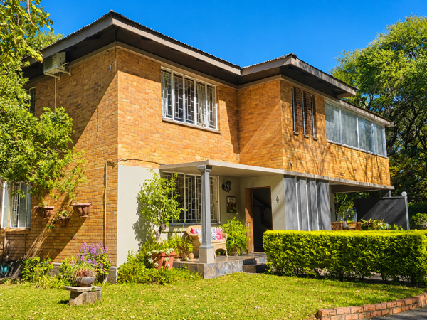 5 Bedroom House