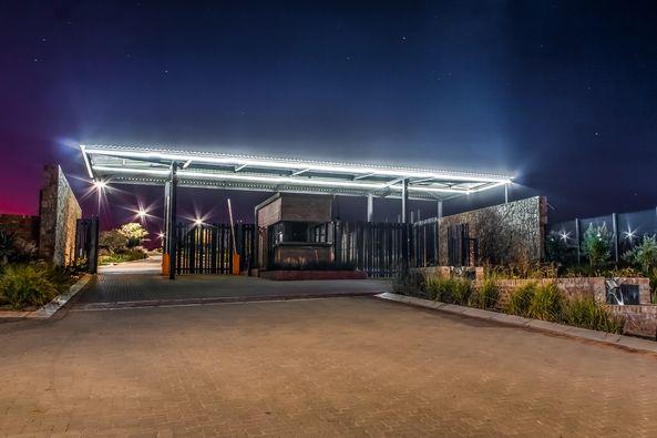 308 m² Land