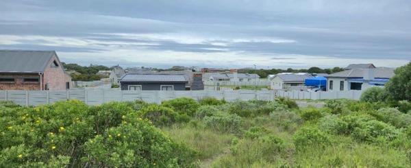 647 m² Land