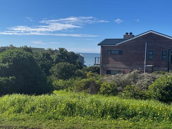 590 m² Land