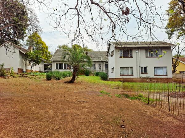 10 Bedroom House