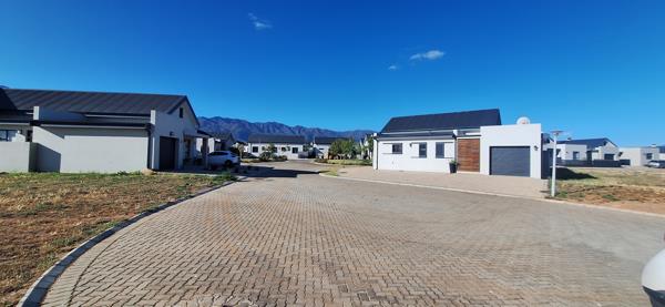 281 m² Land