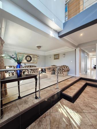 6 Bedroom House