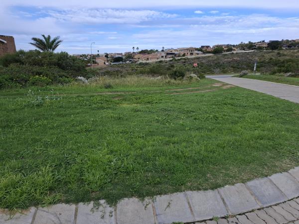 894 m² Land