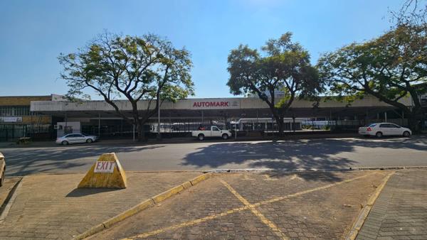 3 860 m² Commercial space