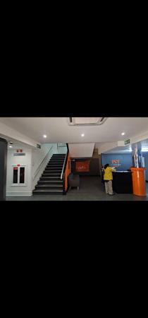 1 995 m² Commercial space