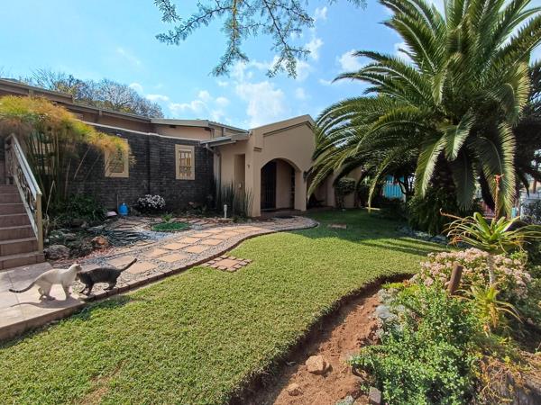 6 Bedroom House