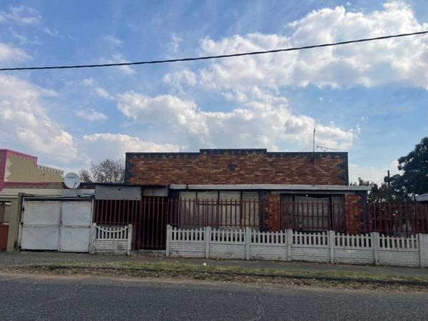 8 Bedroom House