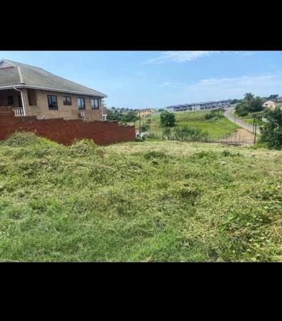 800 m² Land