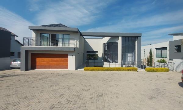 5 Bedroom House