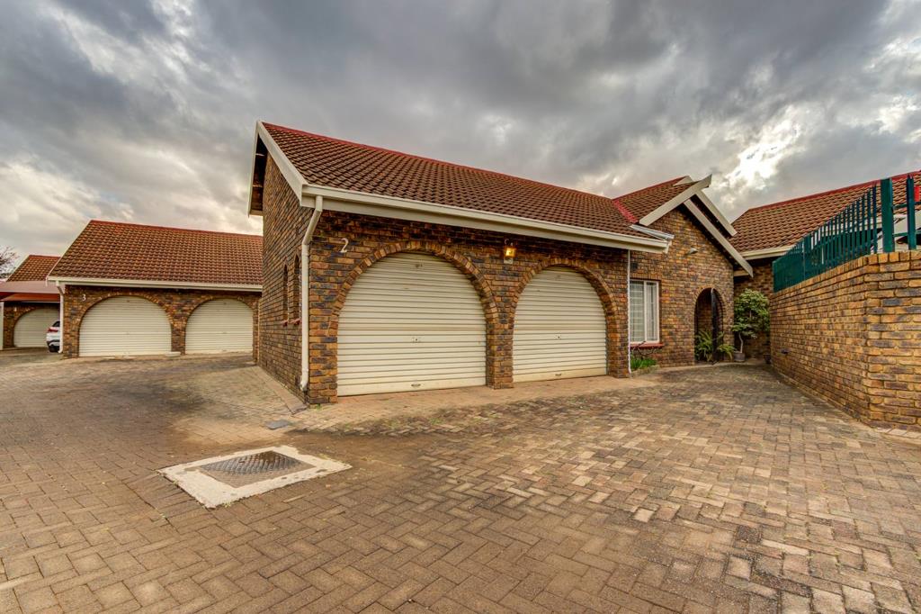 3 Bedroom Townhouse