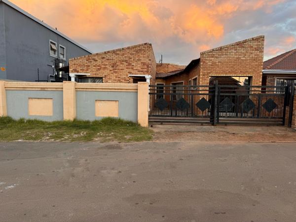4 Bedroom House