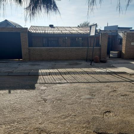 1 Bedroom House