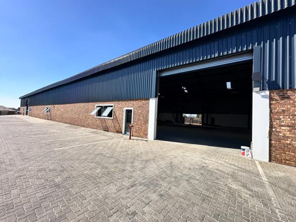 2 700 m² Industrial space