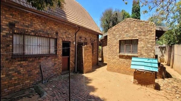 2 Bedroom House