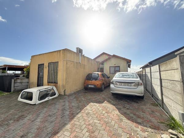 2 Bedroom House