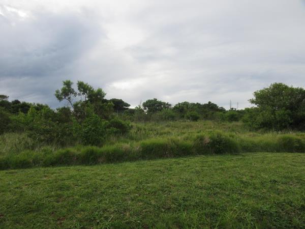 1 048 m² Land