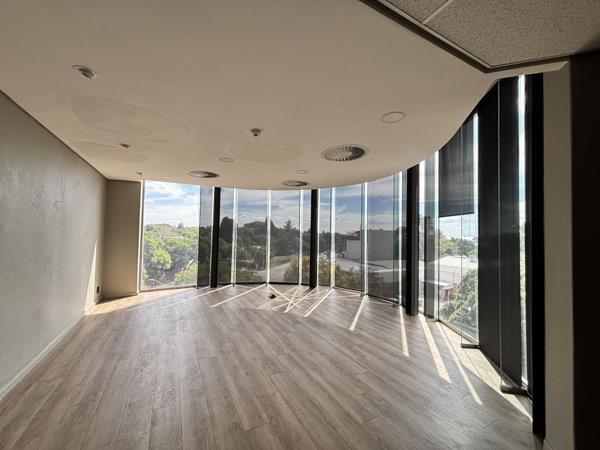 300 m² Commercial space