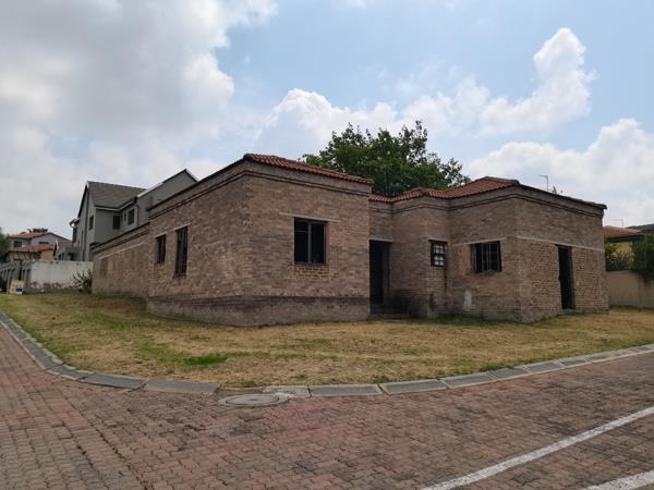 680 m² Land