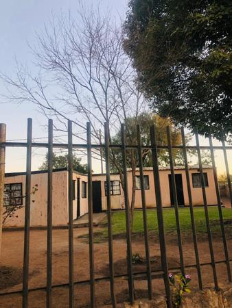 400 m² Land
