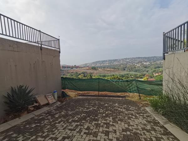 379 m² Land