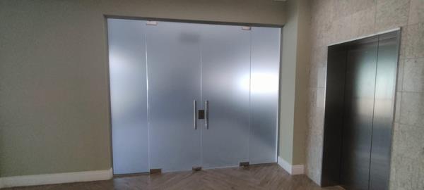 646 m² Commercial space