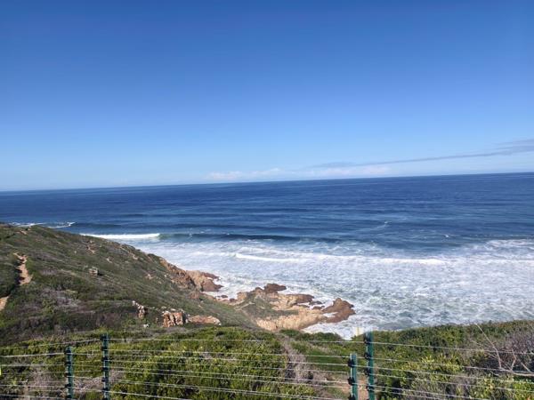1 447 m² Land