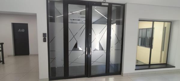 474 m² Commercial space