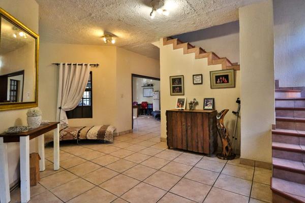 6 Bedroom House