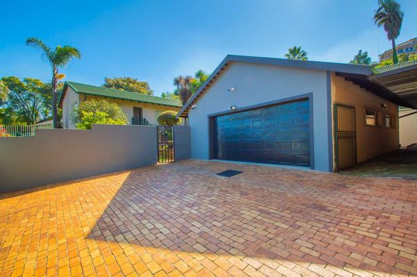 6 Bedroom House